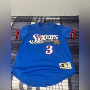 Mitchell & Ness 76ers Allen Iverson practice jersey
